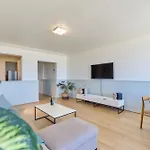 Lecomte - Beachhouse La 236 *