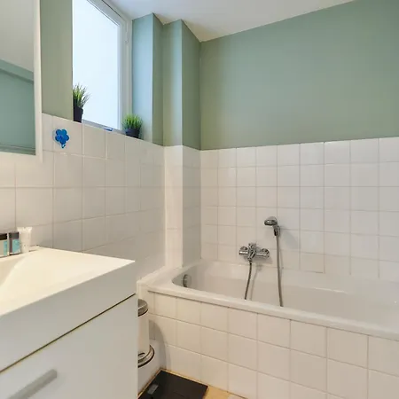 Lecomte - Beachhouse La 236