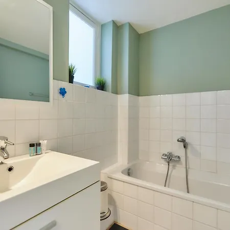 Lecomte - Beachhouse La 236