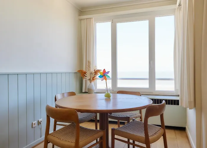 Lecomte - Beachhouse La 236 Apartment Ostende